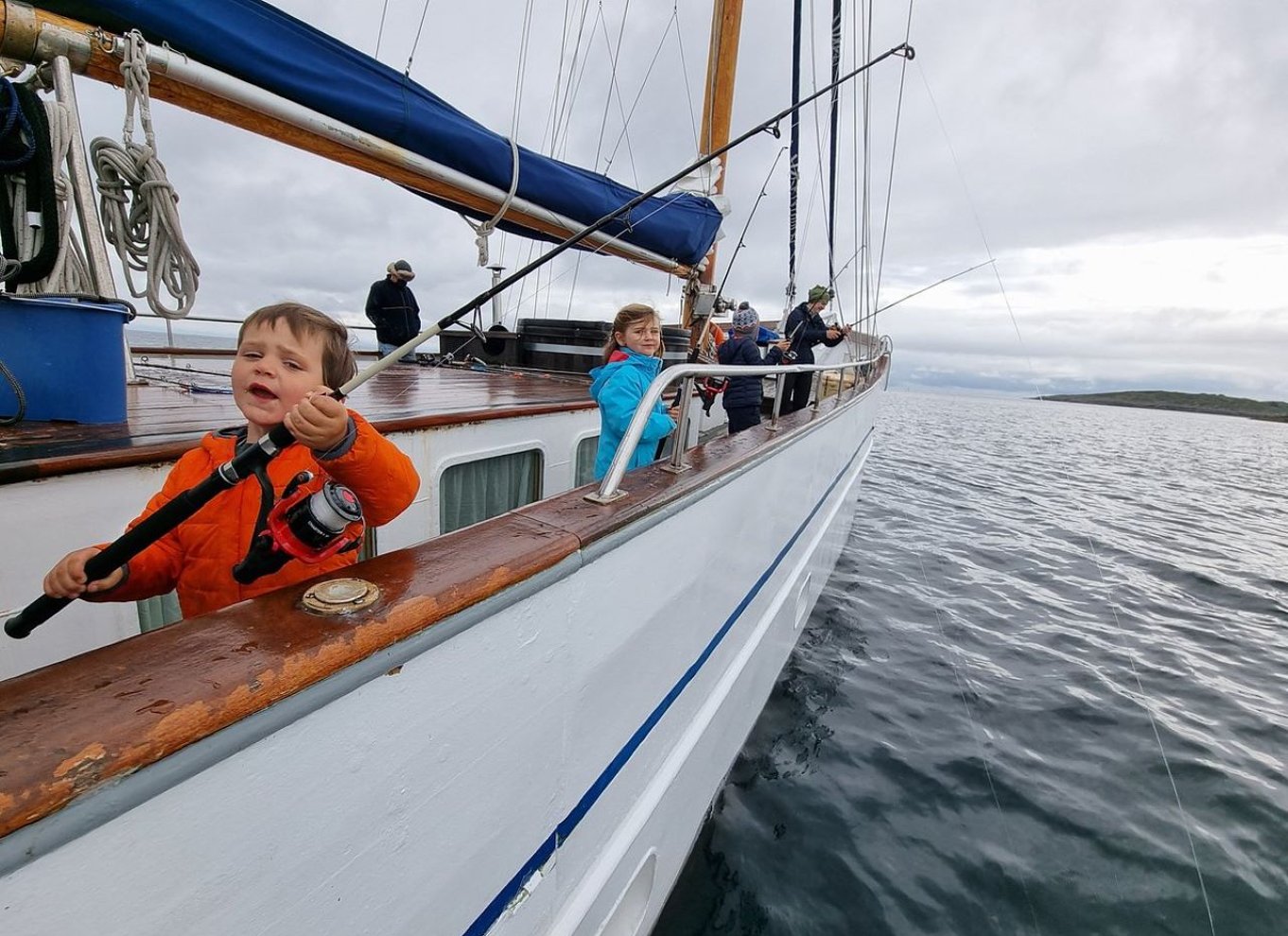 Fra Dyrøyhamn: Nordnorges luksuriøse fisketur