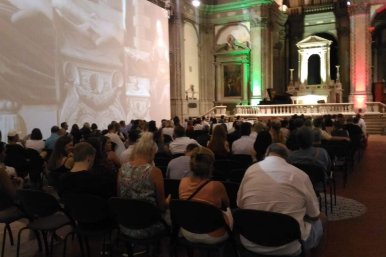 Florence : Concert de musique classique à la Chiesa Di Santo StefanoConcert de musique classique à la Chiesa Di Santo Stefano -Premium