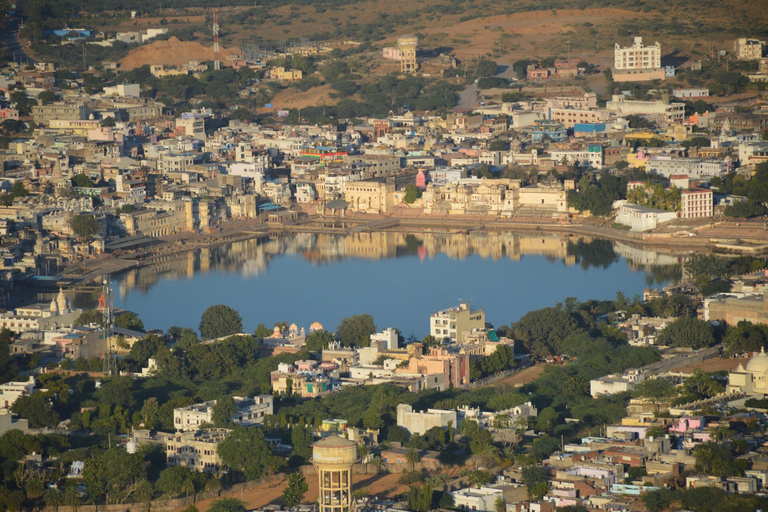 Z Jaipur: Prywatna jednodniowa wycieczka do świątyni Brahmy i jeziora Pushkar