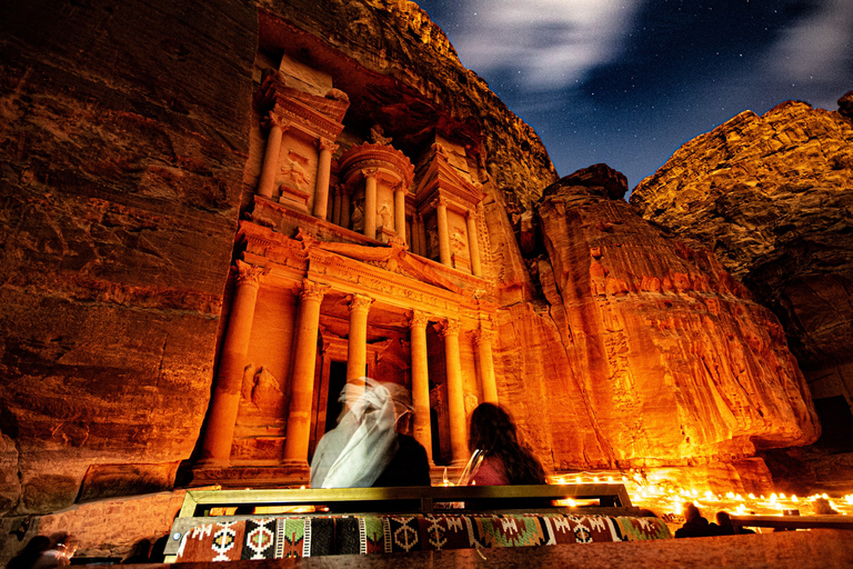 Da Tel Aviv: Tour di Petra di 2 giorni con voli e alloggioHotel 3 stelle di classe turistica