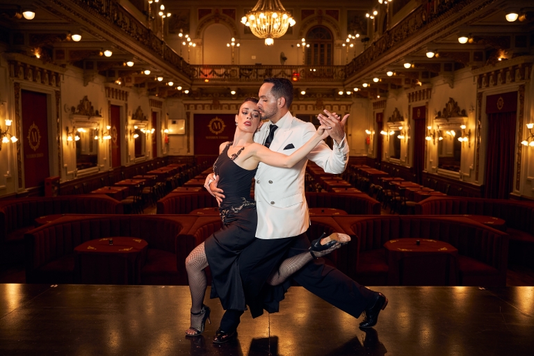 Spectacle de tango à l'hôtel particulier - Dîner facultatifEmpanadas et spectacle
