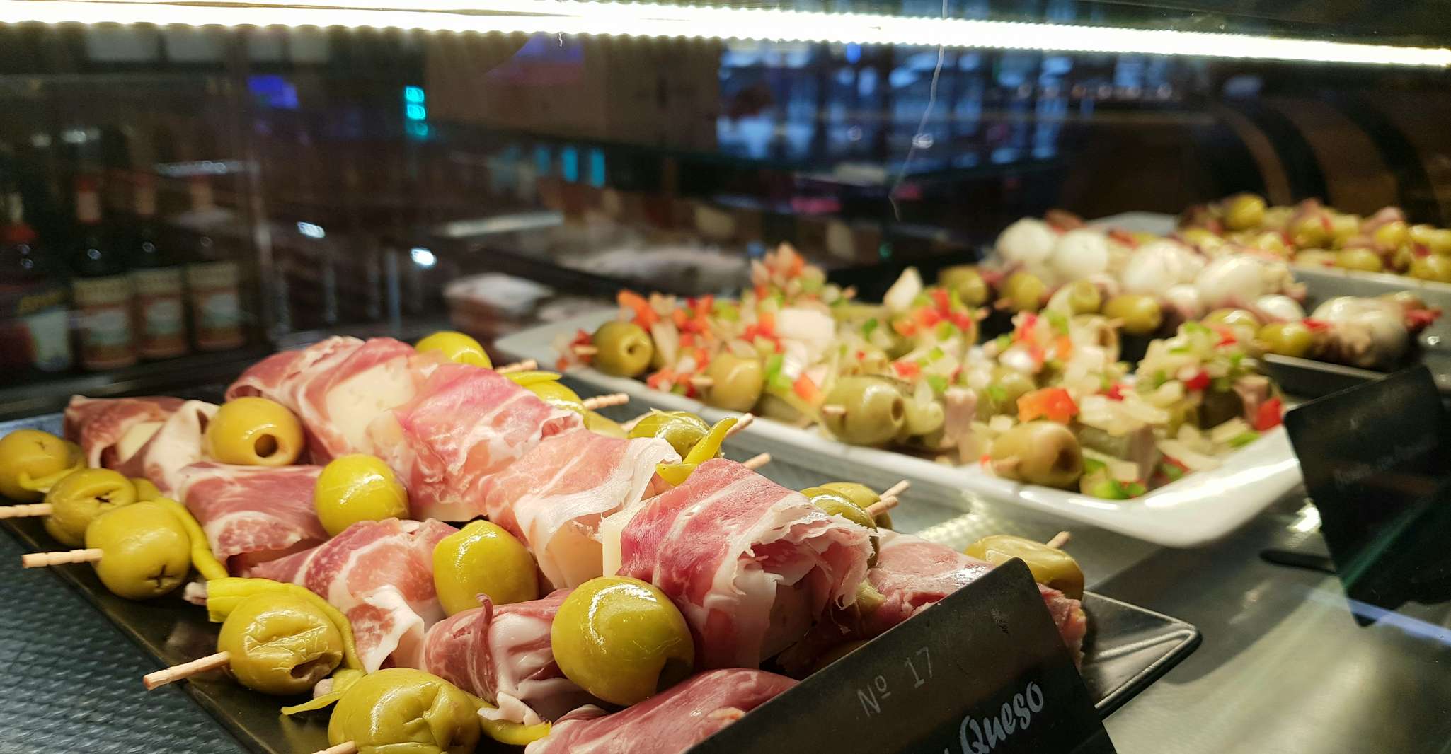 Inmersión local en Bilbao con Pintxos & Bebidas - Hizvo