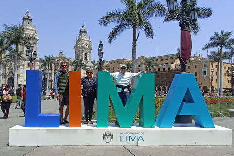 Giornata intera a Lima: Mercato locale+ CityTour+ Barranco e MirafloresLima: mercato locale e tour della città con pranzo e guida privata