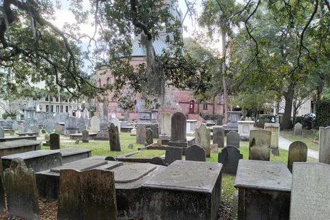 Charleston: Visita nocturna a pie en grupo reducido
