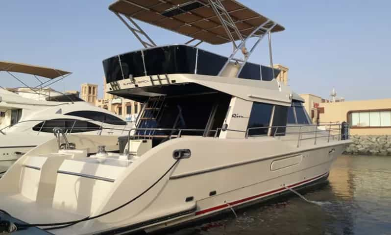 dubai marina private yacht tour