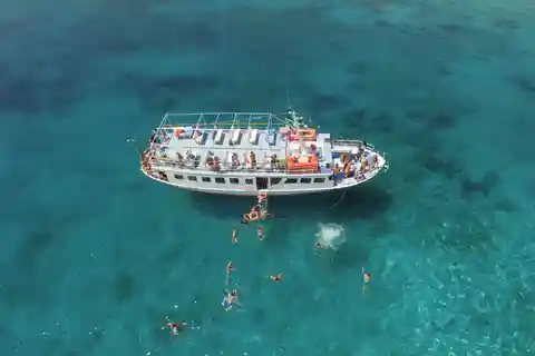 From Naxos: Schinoussa and Iraklia Sailing Cruise with BBQ