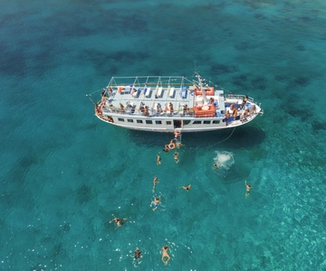 Van Naxos: zeilcruise Schinoussa en Iraklia met barbecue