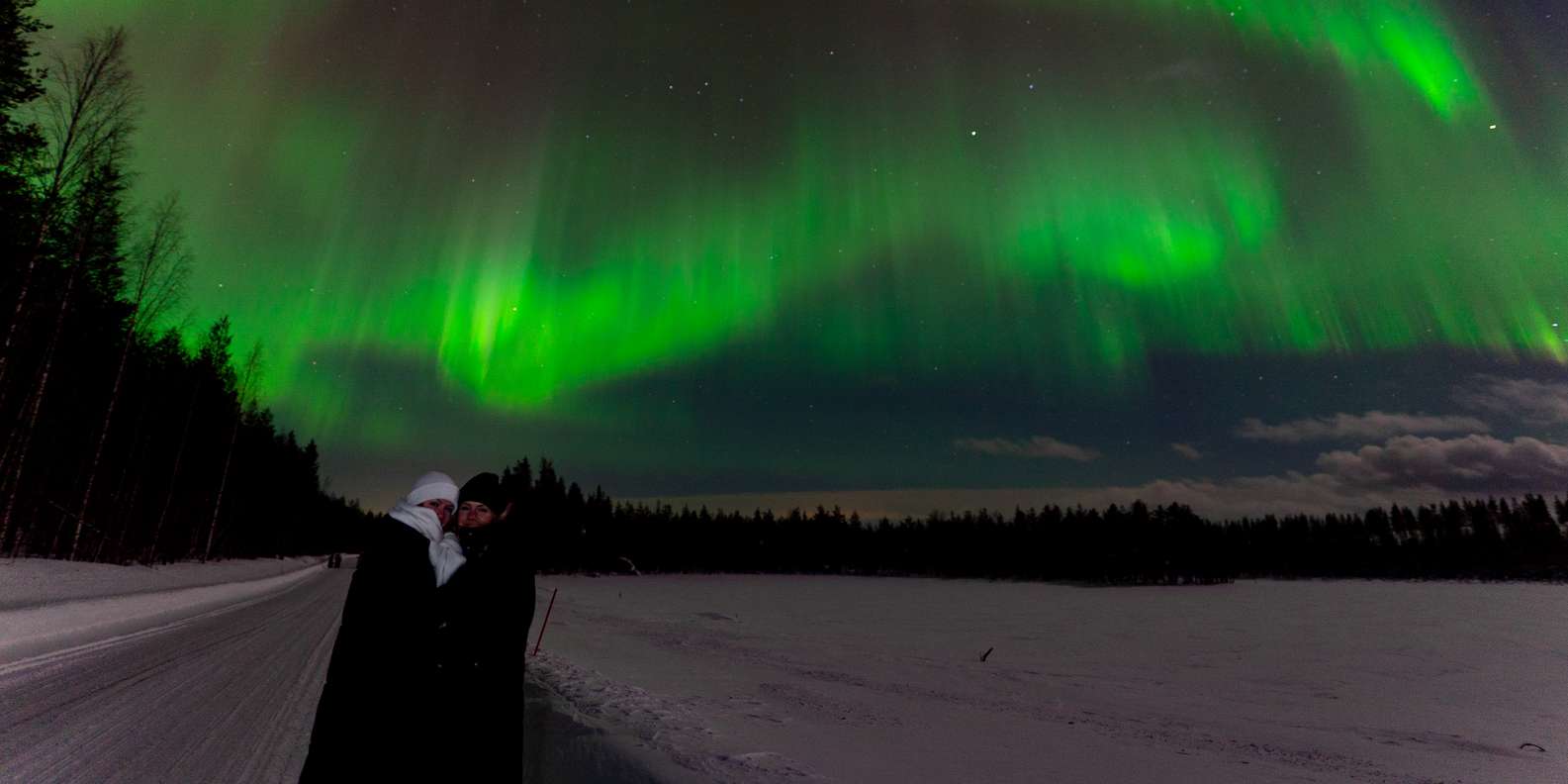 Rovaniemi: Revontulimetsästys yksityisellä ryhmällä | GetYourGuide