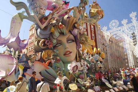 Valencia: tour a piedi del Festival delle Fallas con biglietto d'ingresso