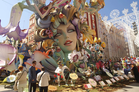 Valencia: Wandeltour van het Fallas FestivalFallas Festival Wandeltour