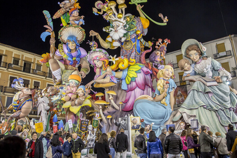 Valencia: Tour a pie de las FallasTour a pie de las Fiestas de Fallas