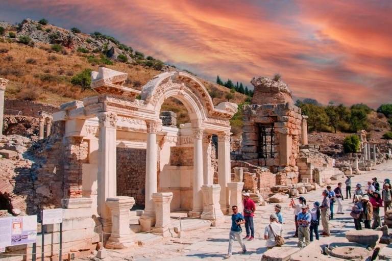 Selcuk : Visite privée d'une demi-journée de la cité antique d'ÉphèseVisite avec véhicule inclus