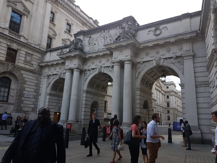 London: Westminster Abbey & Churchill War Rooms Walking Tour | GetYourGuide