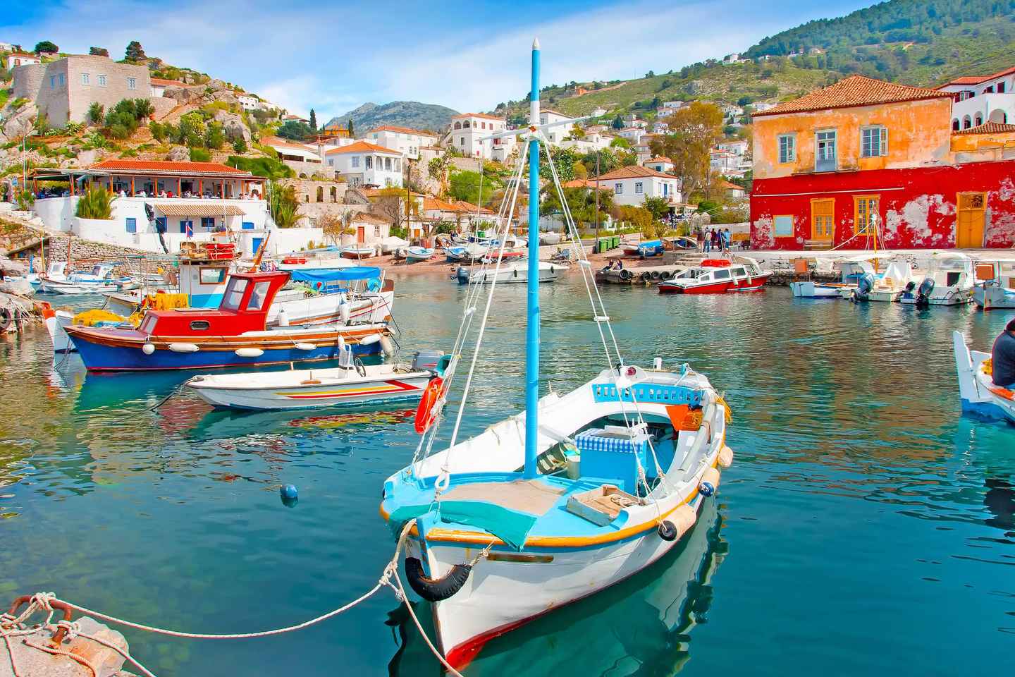 From Athens: Saronic Islands Full-Day Cruise with VIP Seats