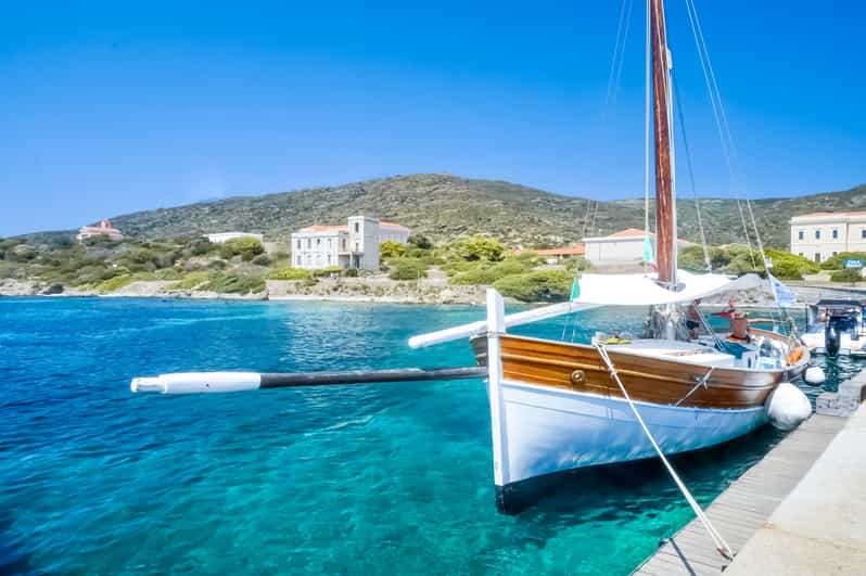 Stintinotól Asinara Vintage Sailing Boat Tour ebéddel GetYourGuide