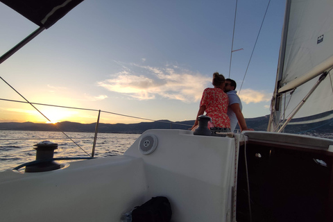 Split: Excursão de 1 dia à vela para a Ilha Šolta e a Ilha Brač