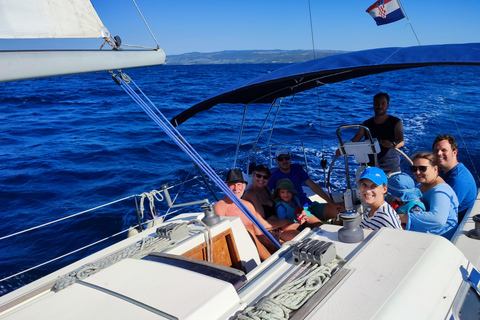 Spalato: Tour di un giorno intero in barca a vela all&#039;isola di Šolta e all&#039;isola di Brač (Brazza)