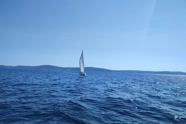 Split: Dagvullende tour naar het eiland Šolta en het eiland Brač