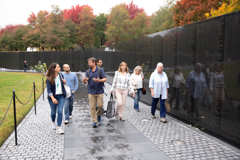 DC: Guided National Mall Tour & Washington Monument Ticket