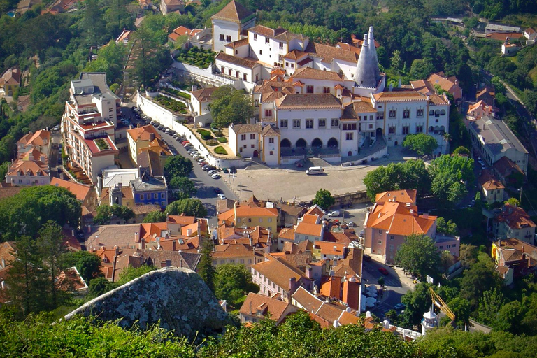 De Lisboa: Sintra e Cascais - Excursão Privada de Dia Inteiro de LuxoDe Lisboa: Sintra e Cascais Deluxe Tour Privado de Dia Inteiro