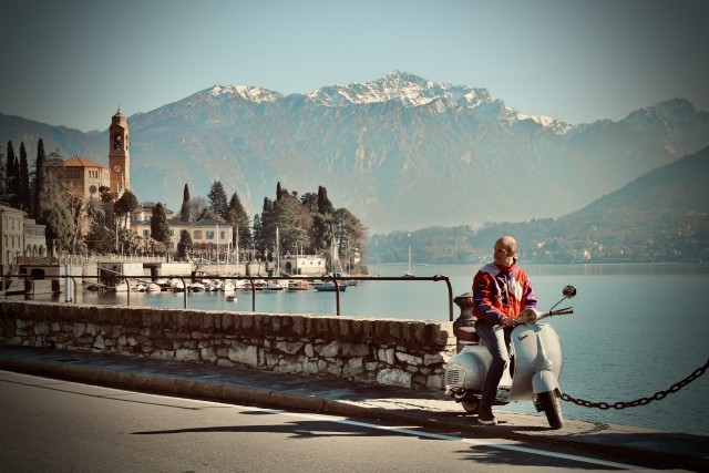 Visit Como Vintage Vespa Tour Along Lake Como in Como, Italy