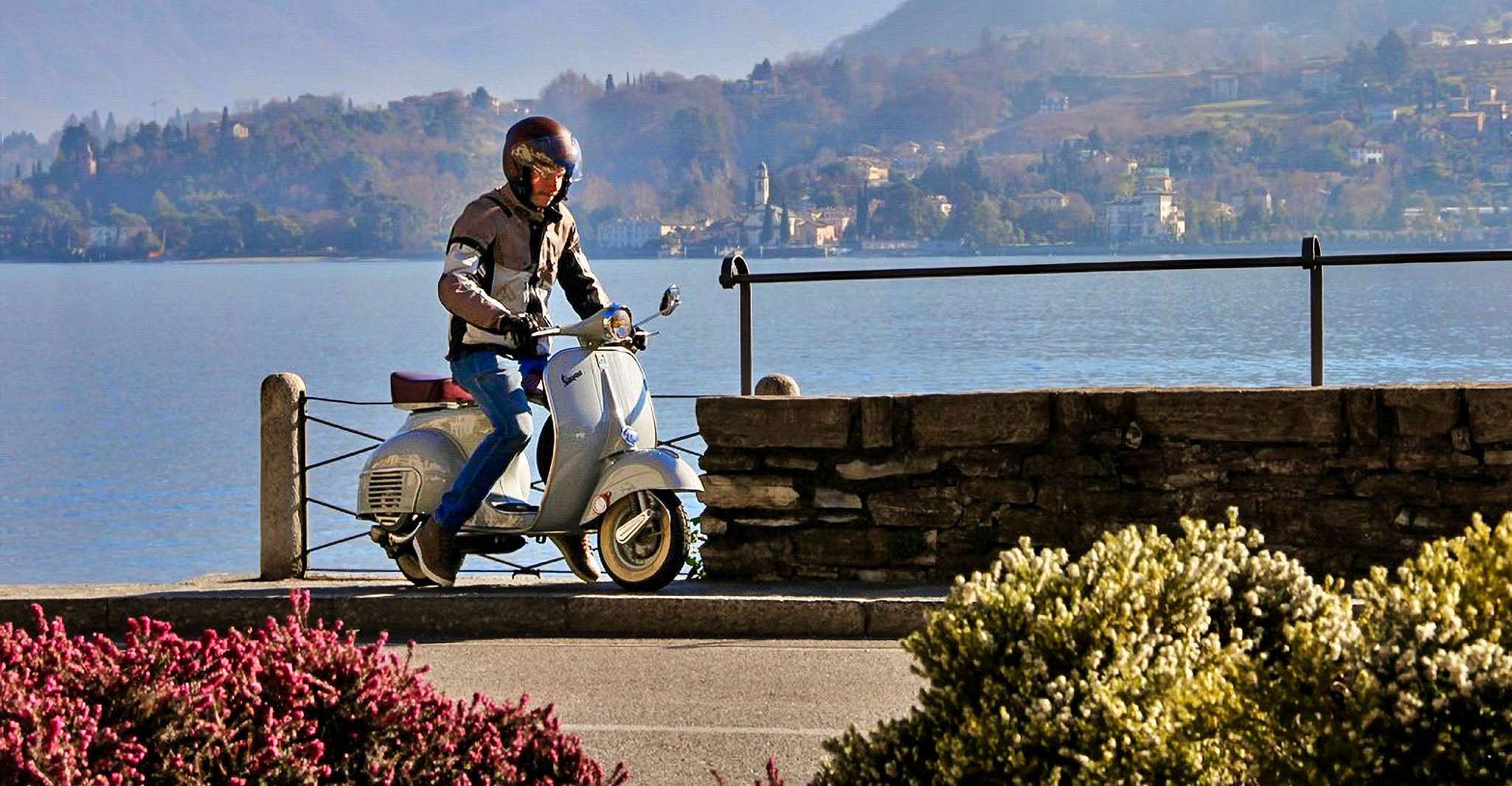 Côme, Visite Vespa le long du lac Côme - Hizvo
