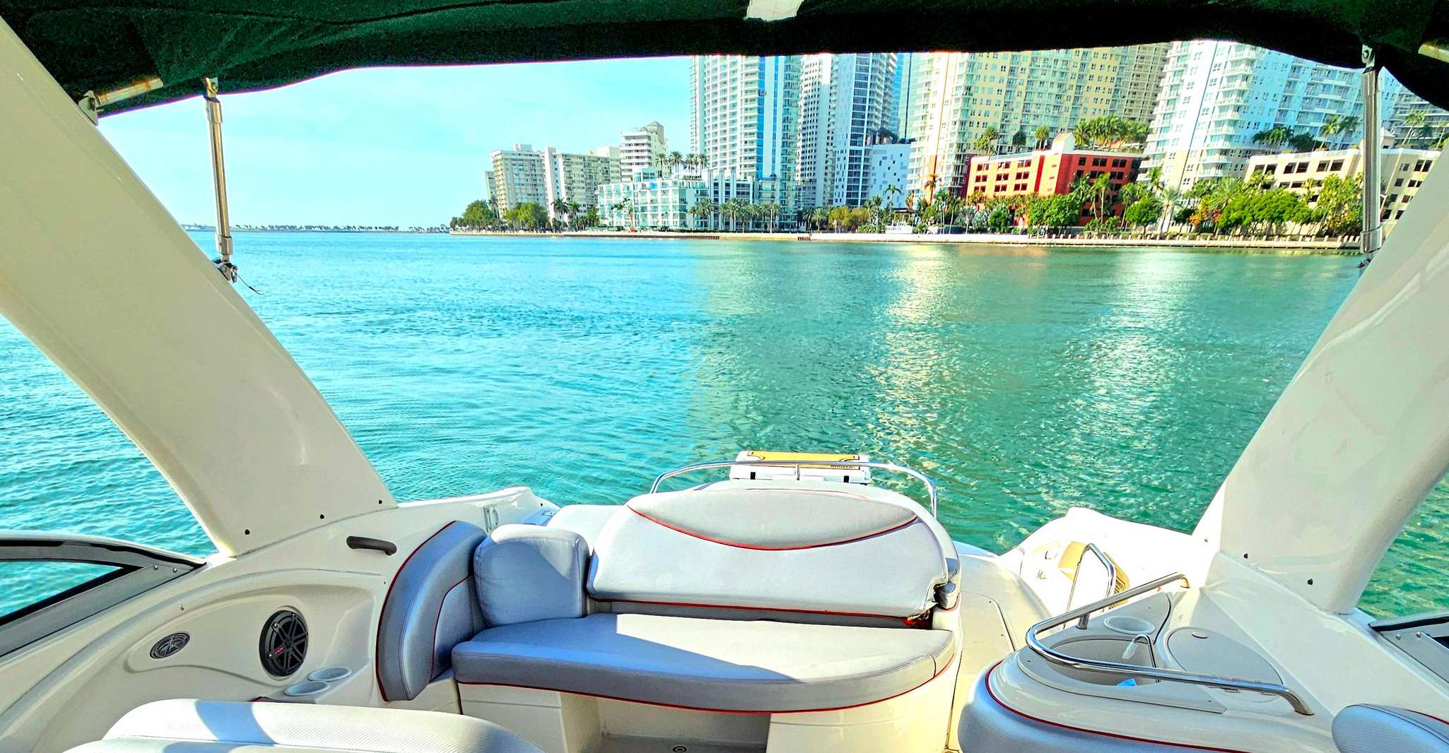 Miami: Exclusive Private Boat Guided Tour photo 4