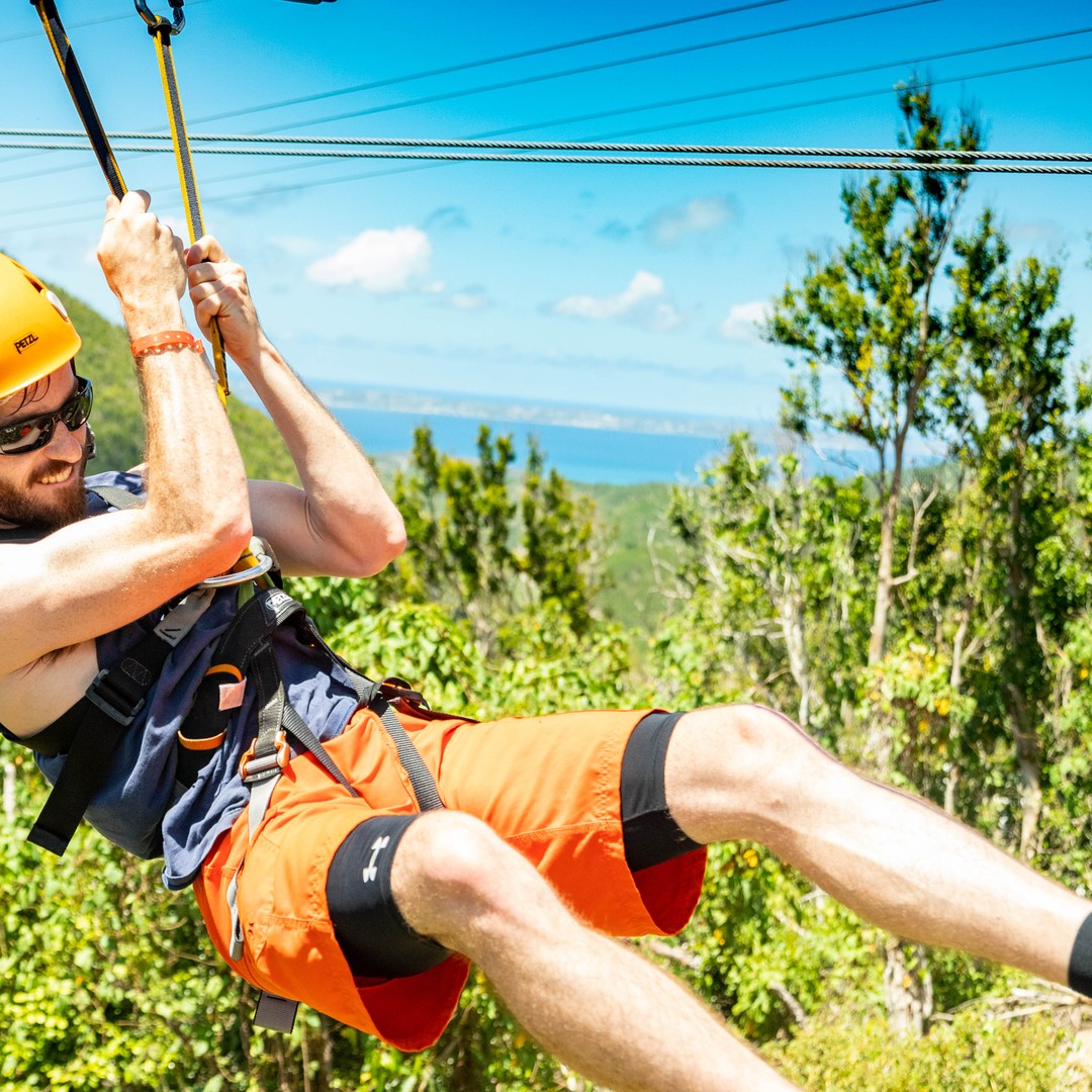 St. Maarten: Sentry Hill & Flying Dutchman Zipline Adventure
