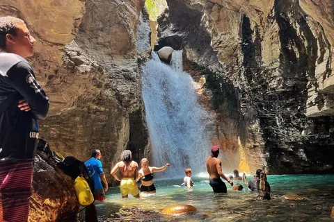 Du nord-ouest du Costa Rica : Visite à pied de la cascade de La Leona