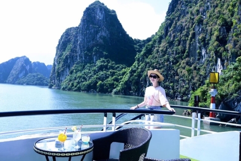 Full Day Ha Long Bay 5-Star Cruise & Jacuzzi