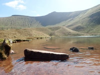 Sentieri nascosti Pen y Fan Summit Escursionismo Brecon Beacons - Hizvo