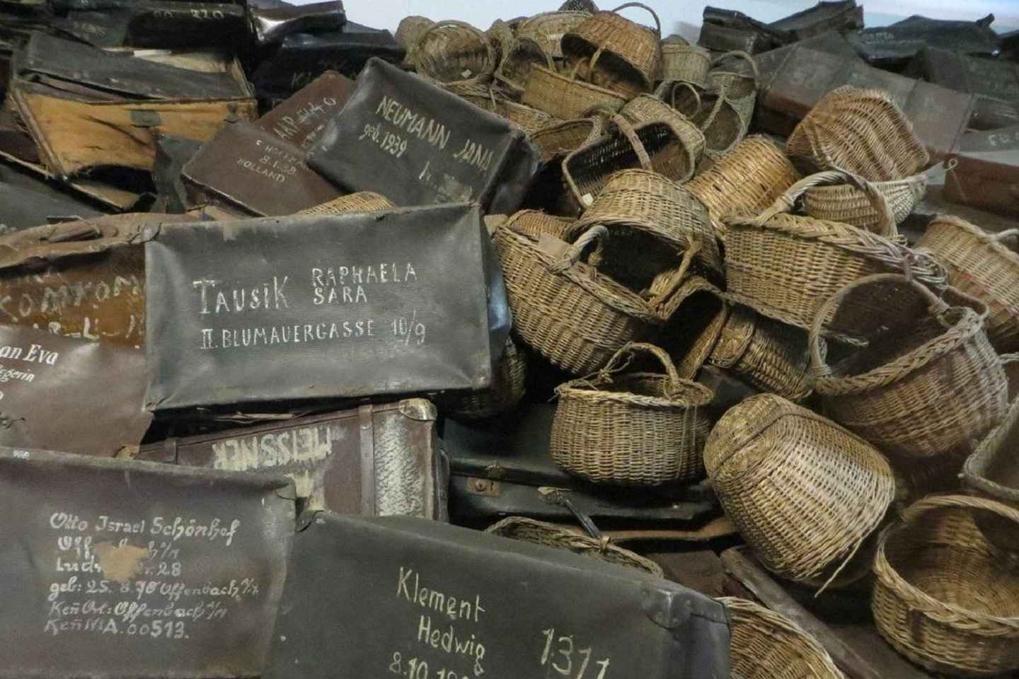 From Warsaw: Shared guided tour to Auschwitz-Birkenau