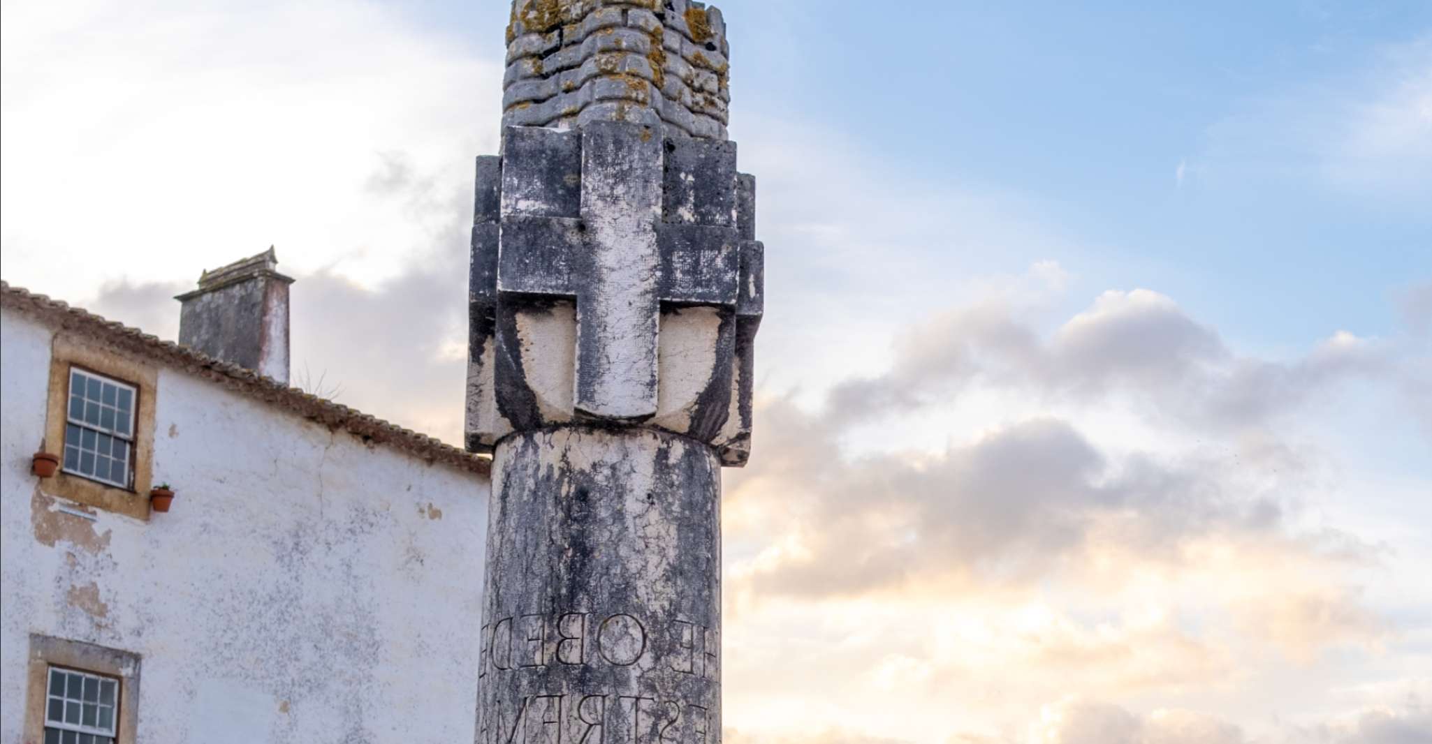 Obidos, Self-Guided Scavenger Hunt and Sightseeing Tour - Housity