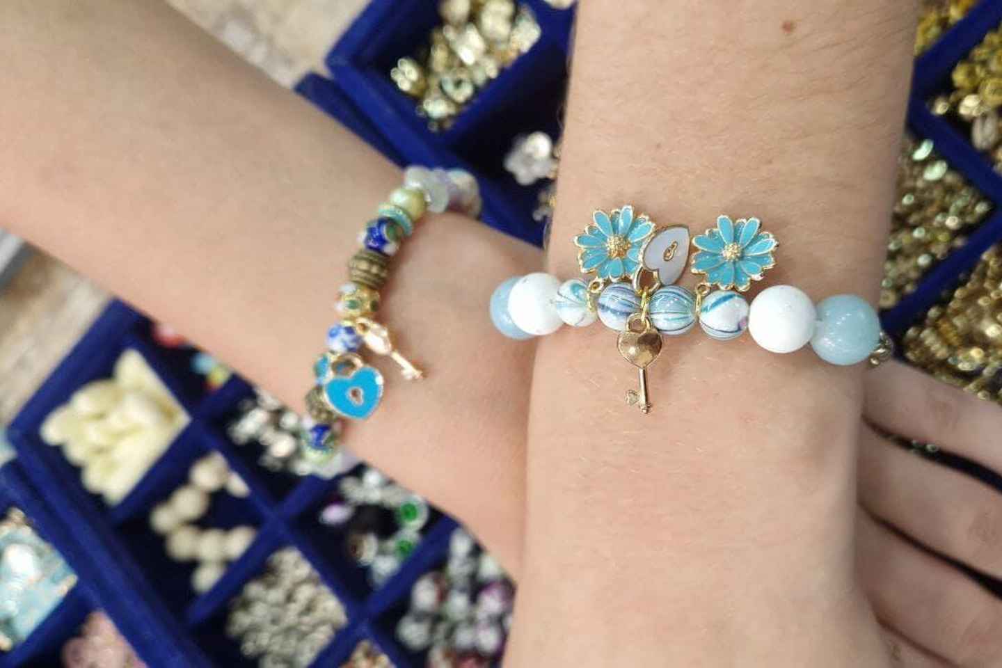 Paris: Custom Souvenir Bracelet Workshop - Paris: Custom Souvenir Bracelet Workshop