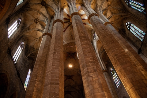 Barcelona: Santa Maria del Mar Interior/Terraces Guided Tour Catalan Tour
