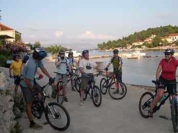 Insel Korcula: Geführte Mountainbike-Tour mit Mittagessen