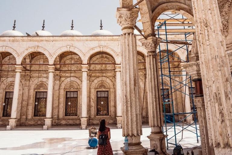 Visite des pyramides de Gizeh et du Caire islamique lors d'une escale au CaireVisite privée