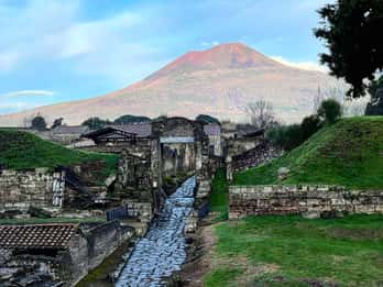 From Sorrento: Pompeii and Vesuvius Skip-the-Line Tour