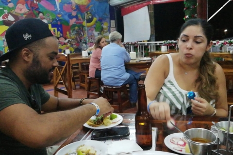 Taco Tour Cancun: wycieczka po mieście, tacos, tequila, piwo i zakupyCancun: Street Food Tour - Odbiór i dowóz do hotelu