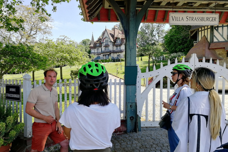 Deauville: wandeltocht met een localDeauville: privéwandeling met een local in het Frans