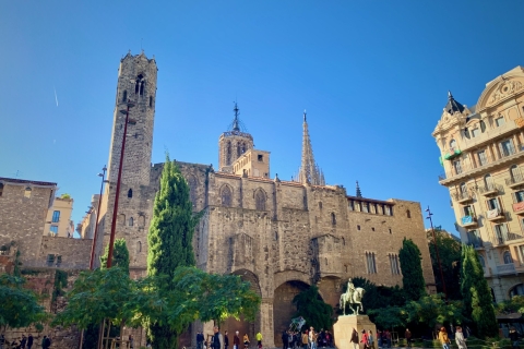 Barcelona 2 in 1: Gothic Old Town and New City Gaudí Tour Barcelona: Gothic Quarter and Old Town Walking Tour