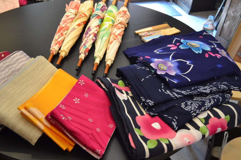 Tokio: Kimono-dressing, wandelen en fotografiesessie