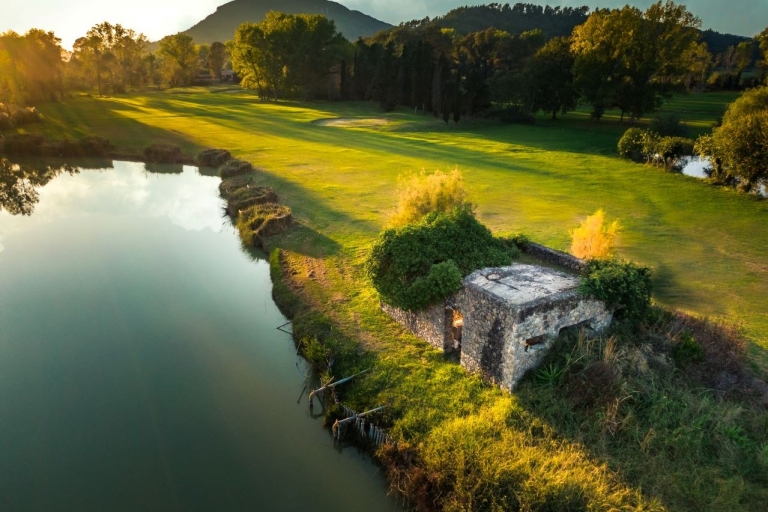 Korfu: gra w golfa, w tym lunch i napójGra Osiemnaście Dołków