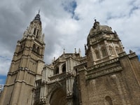 Toledo, Ciudad de las Tres Culturas Guidas Guied Walking Tour - Housity