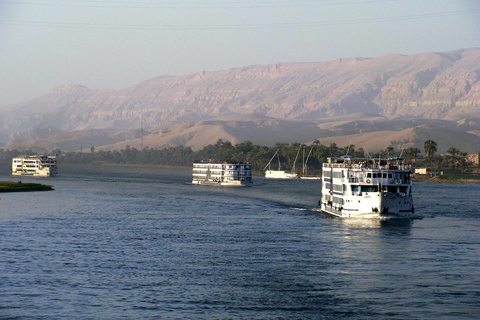 4 Dagen M/s Royal Ruby Nile Cruse 5* Aswan, Luxor SightseeingToegangsprijzen niet inbegrepen (u past het aan)