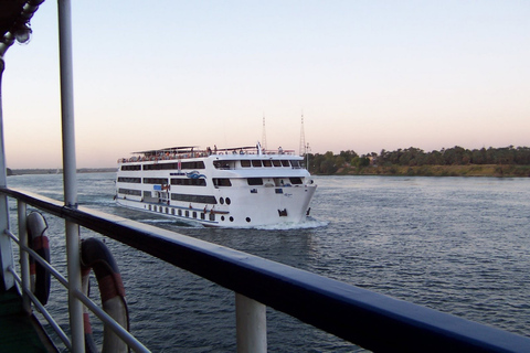 4 Dagen M/s Royal Ruby Nile Cruse 5* Aswan, Luxor SightseeingToegangsprijzen niet inbegrepen (u past het aan)