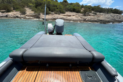 Porto Heli: Versteckte Juwelen Tour auf einem RIB-Boot mit BadestoppsVersteckte Juwelen entdecken: Eine Tagestour von Porto Heli aus