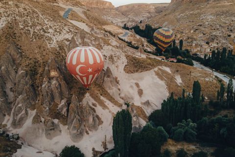 From Istanbul: 3-Day Cappadocia Trip w/ Balloon & Cave Hotel