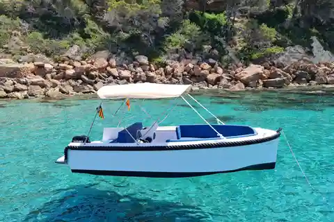 Santa Ponsa: Aluguel de barcos particulares sem necessidade de licença