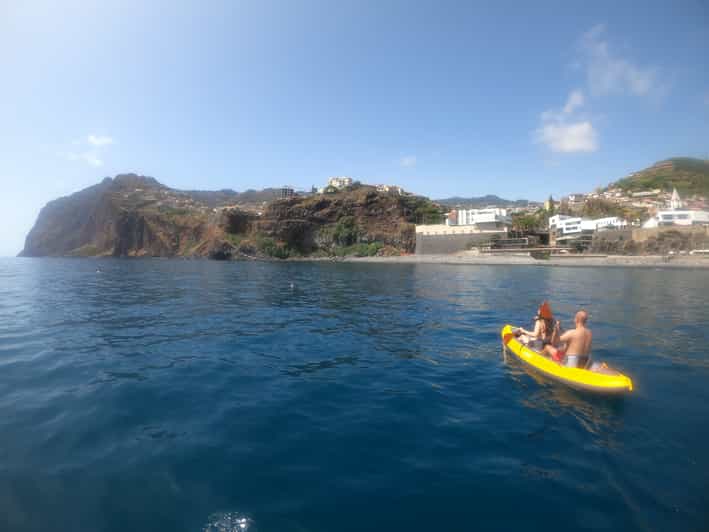 Câmara de Lobos tour guidato privato in kayak a Madeira GetYourGuide